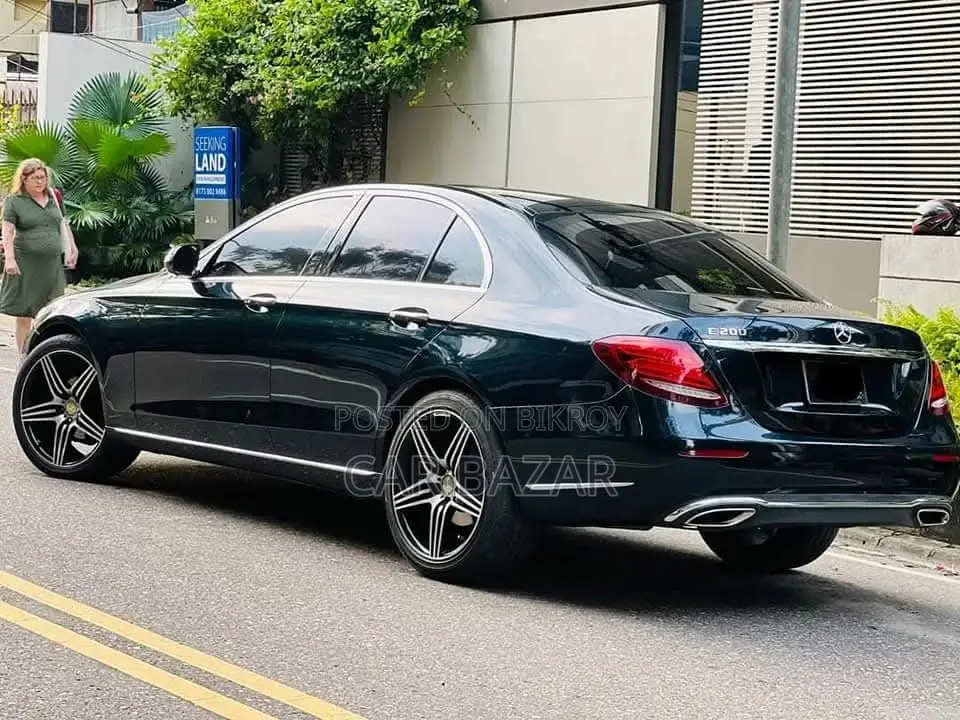 Mercedes-Benz E-Class E200 AMG LINE 2016
