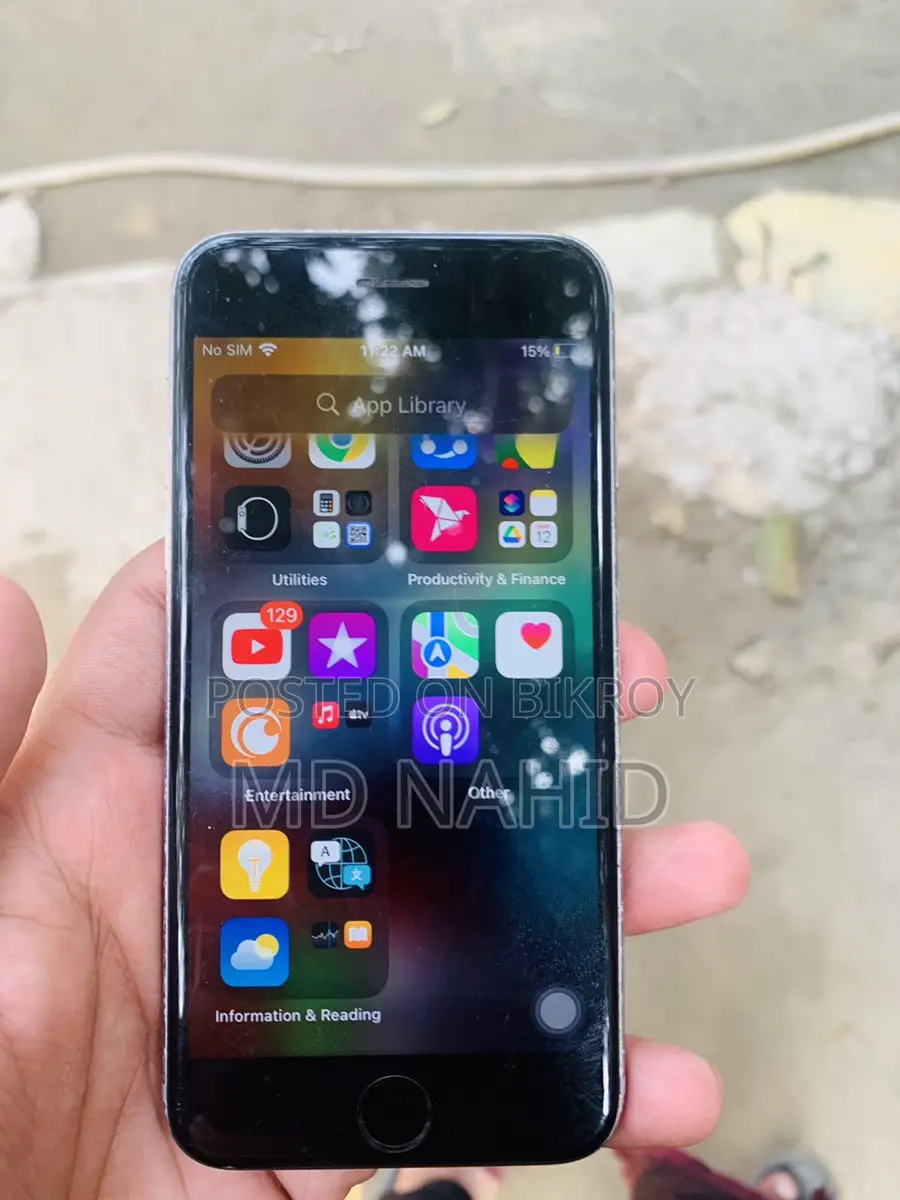 Apple iPhone 6S . (Used)