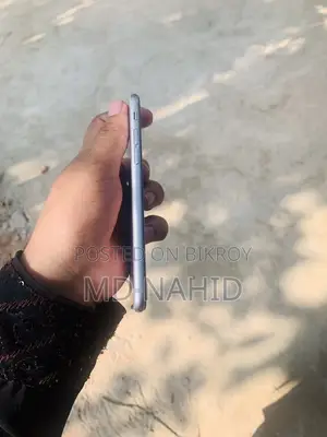 Apple iPhone 6S . (Used)