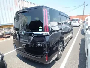 Toyota Esquire Hybrid Gi Black 2020