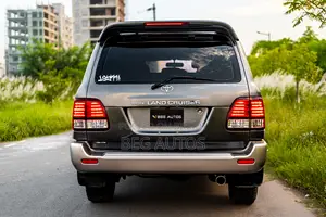 Toyota Land Cruiser 105 1999