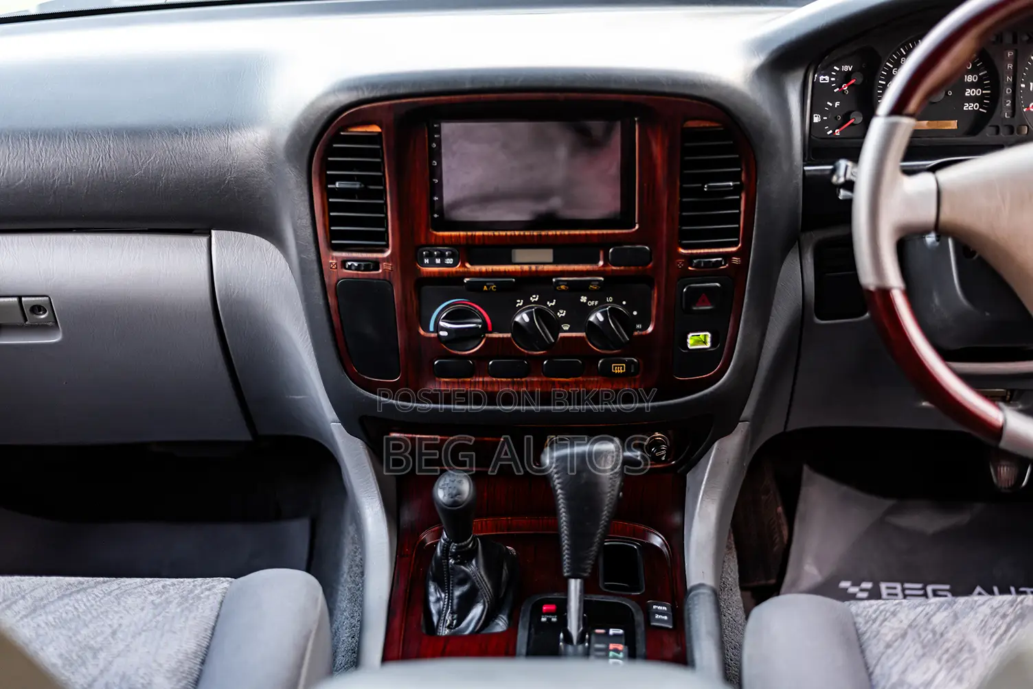 Toyota Land Cruiser 105 1999