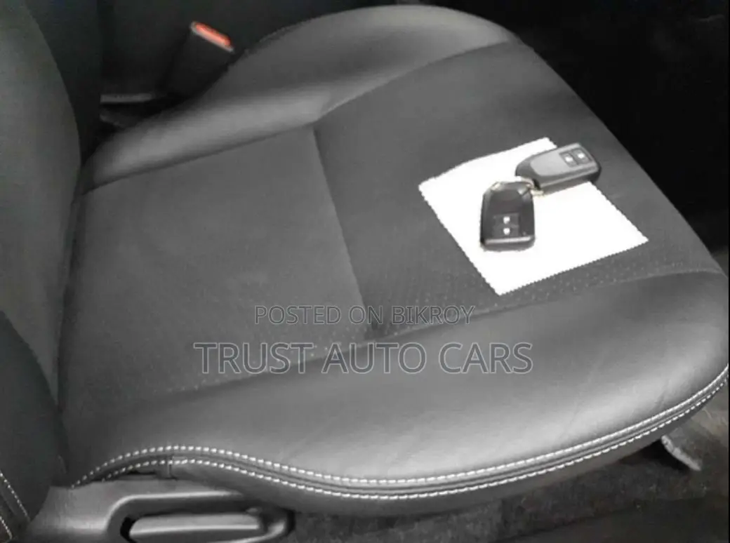 Toyota Hiace SUPER GL DARK PRIME 2023
