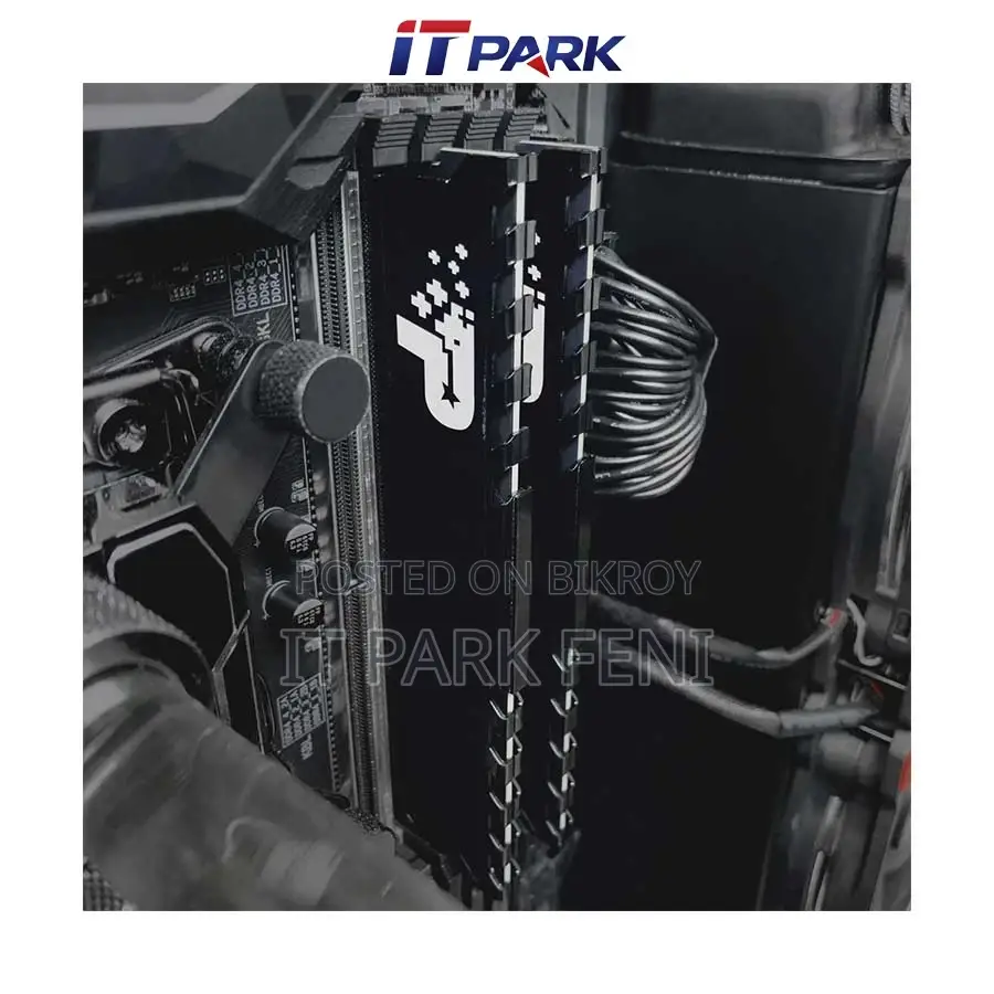 Patriot Signature Premium 8GB DDR4 3200MHz Black Heatsink Desktop RAM