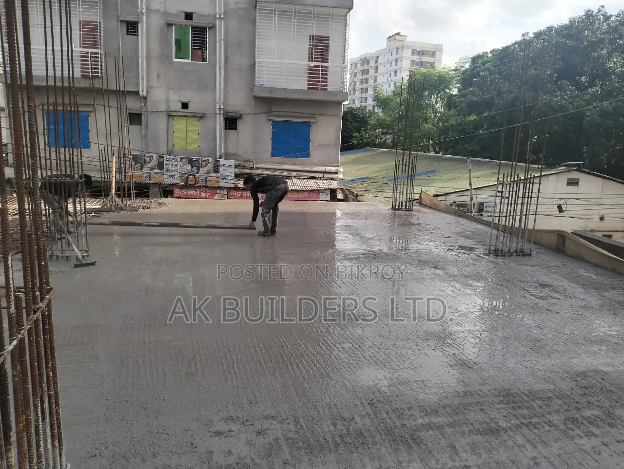1350 sq. ft. flat at the end of Road 24, Sector 10, Uttara!!!