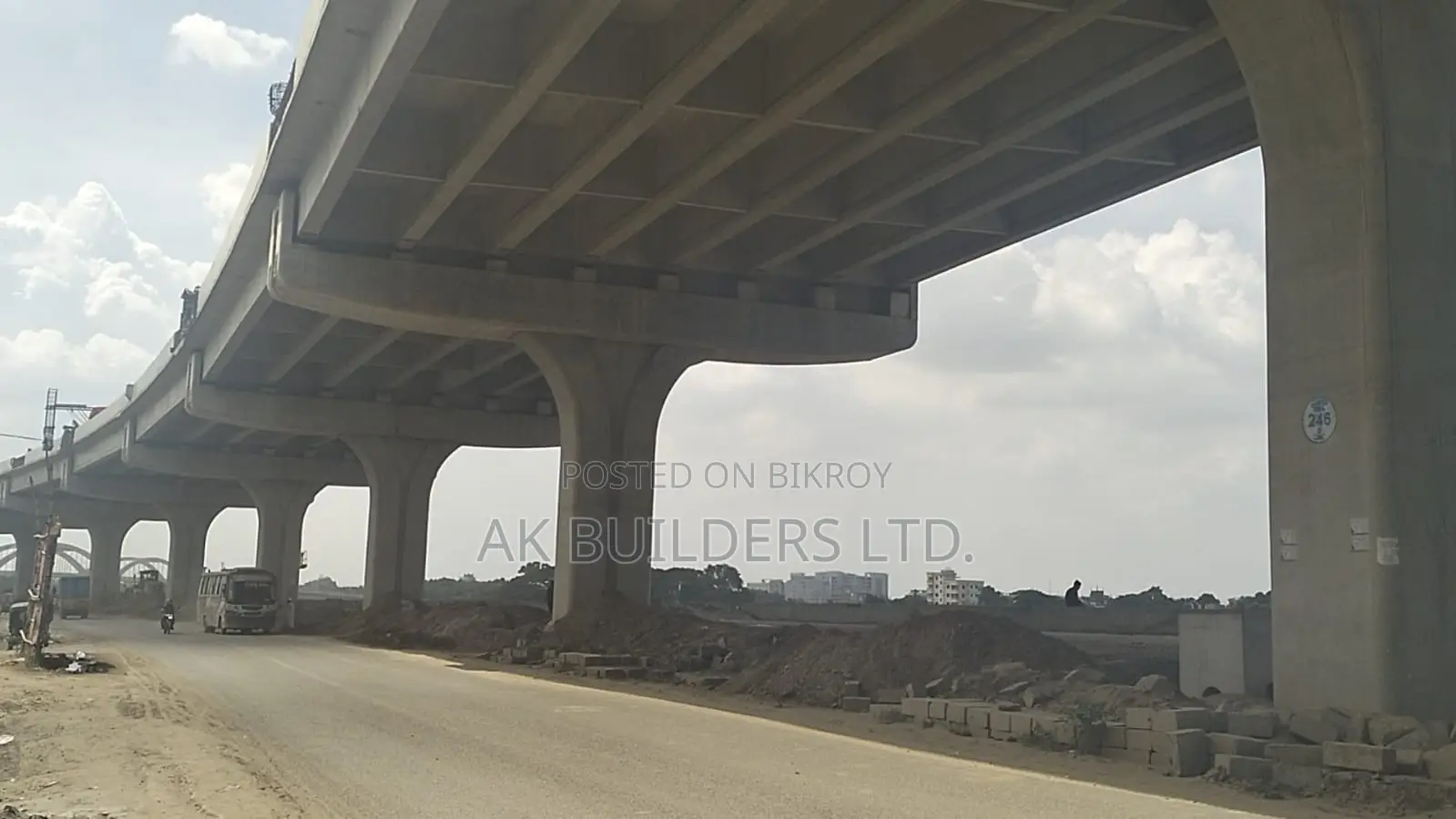 1350 sq. ft. flat at the end of Road 24, Sector 10, Uttara!!!