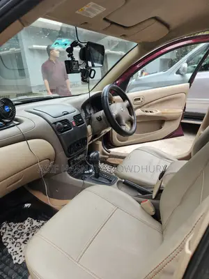 Nissan Sunny . 2007