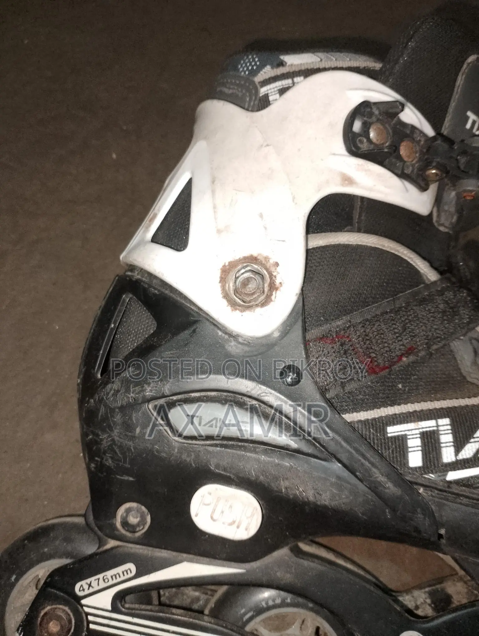 Skating Shoes