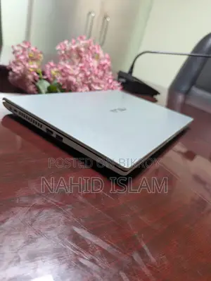 Laptop ASUS 8GB Intel Core I3 HDD 1T
