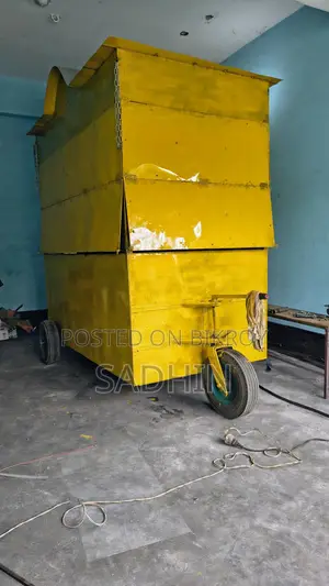Food Cart Looking New