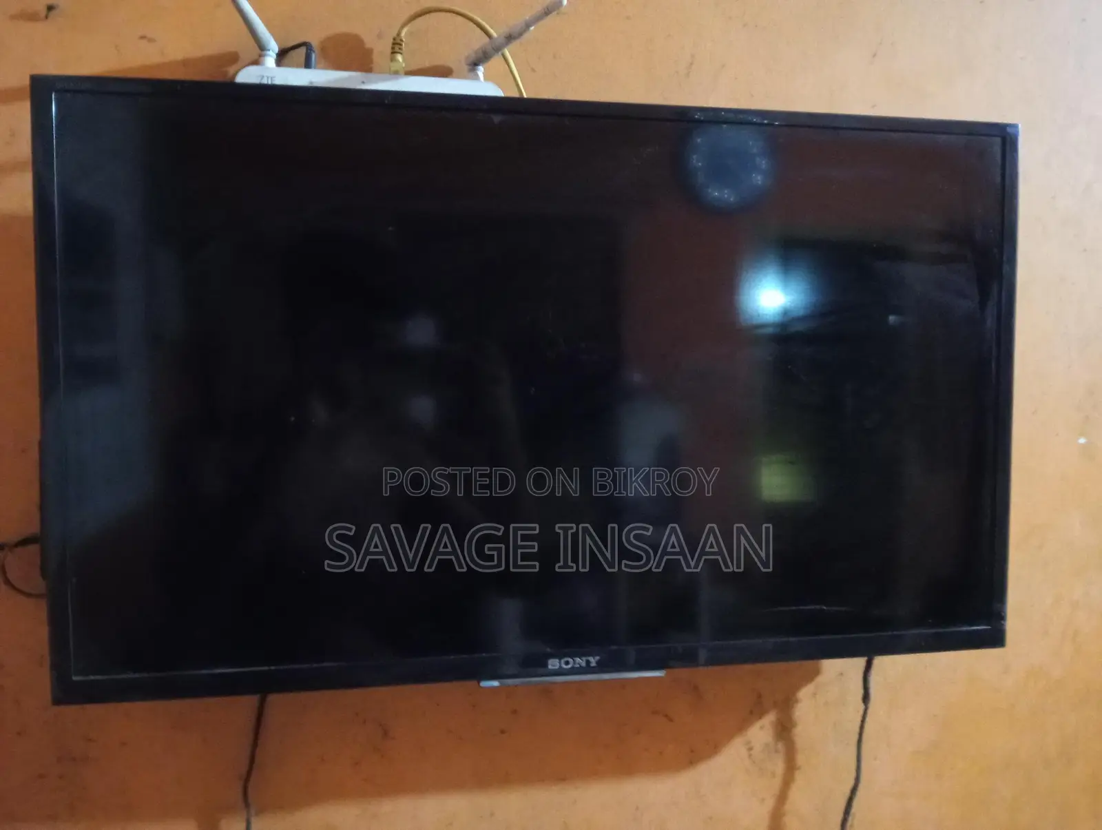 Sony Bravia 33" Smart TV