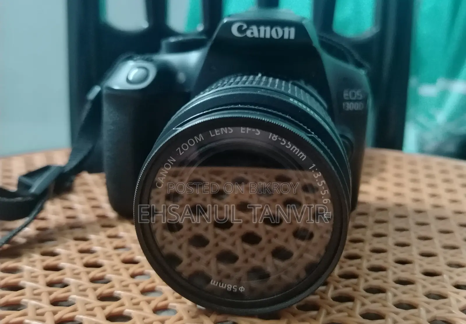 Canon 1300D Taiwan Variant With Lens