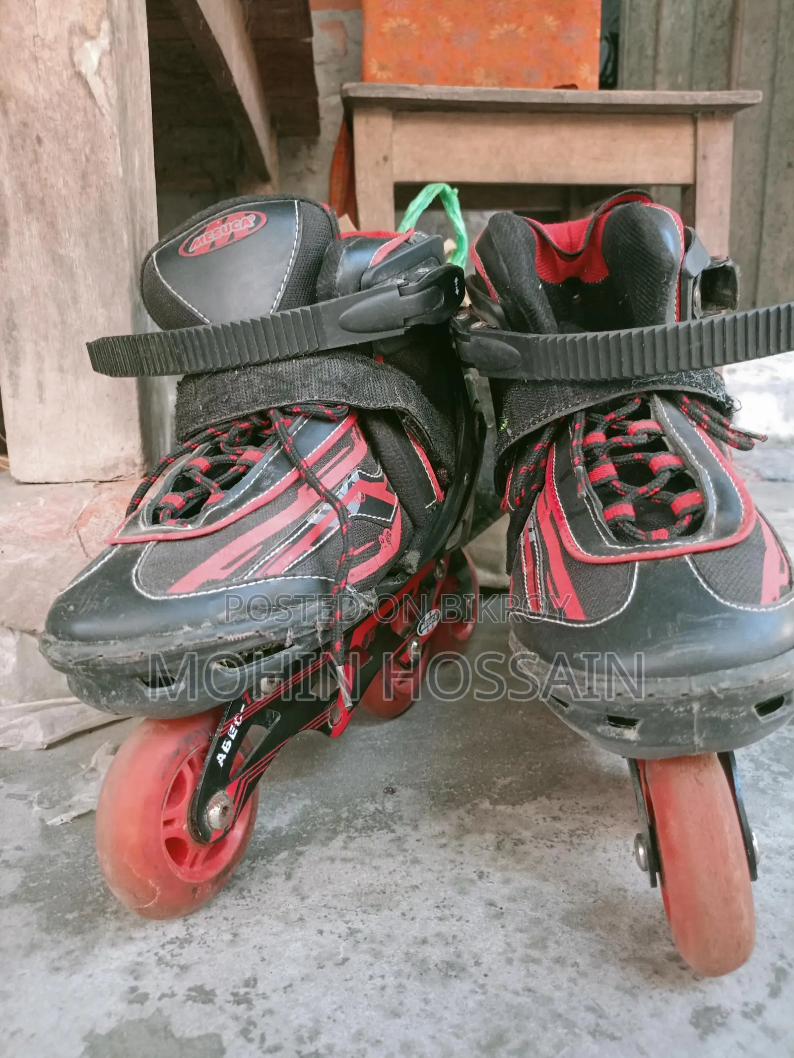 Skates