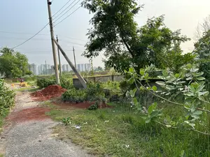 সেক্টর=১৫সি১, পূর্বমুখী ৩ কাঠা প্লট বিক্রয়
