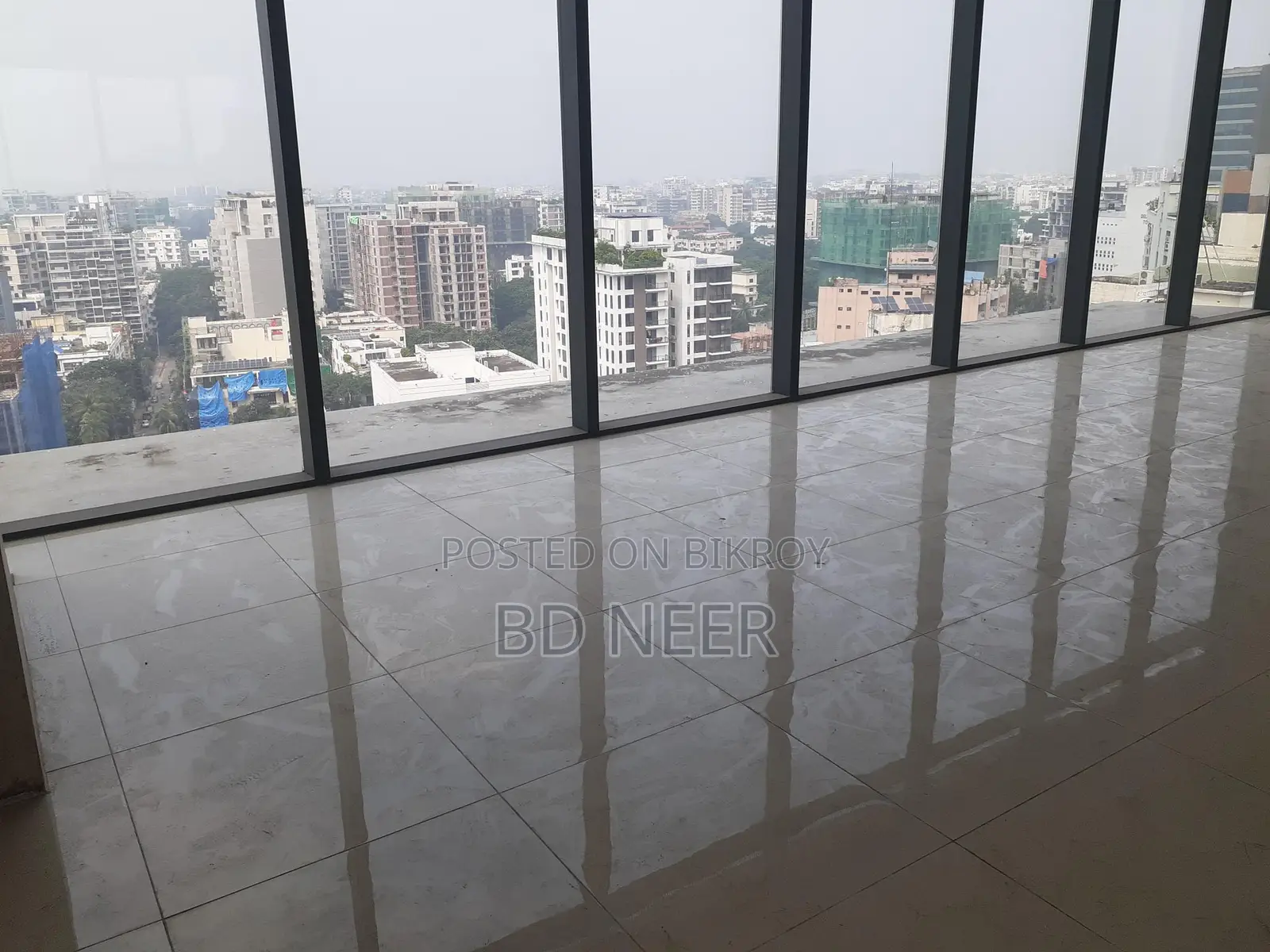 গুলশান-২ এ ৩৮০০ বর্গফুটের সম্পূর্ণ বাণিজ্যিক ওপেন স্পেস ভাড়ার জন্য উপলব্ধ