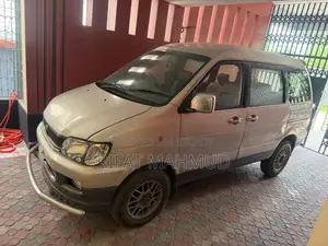 Toyota Noah 1998