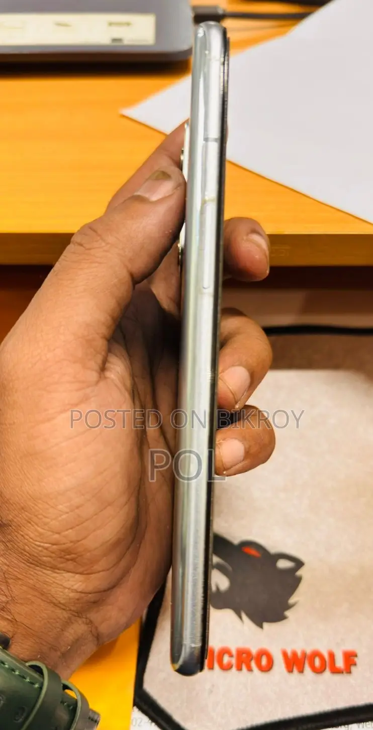 OnePlus 9RT (Used)