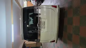 Toyota Noah . 2018