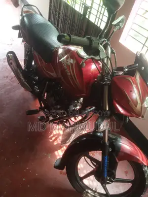 Bajaj Discover 100 . 2014