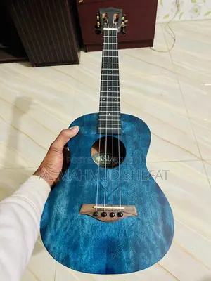 ইউকুলেলে বিক্রি হবে