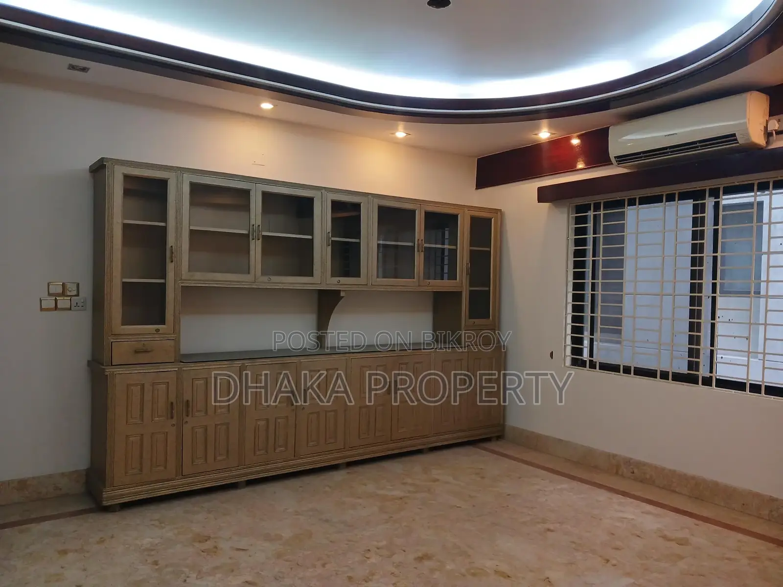 4 Bedroom Semi Furnished 2 Parking Flat Rent at Baridhara Diplomatic Zone