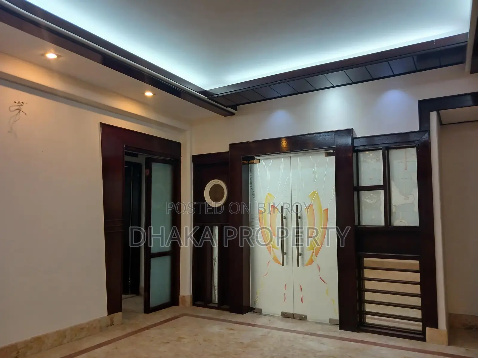 4 Bedroom Semi Furnished 2 Parking Flat Rent at Baridhara Diplomatic Zone