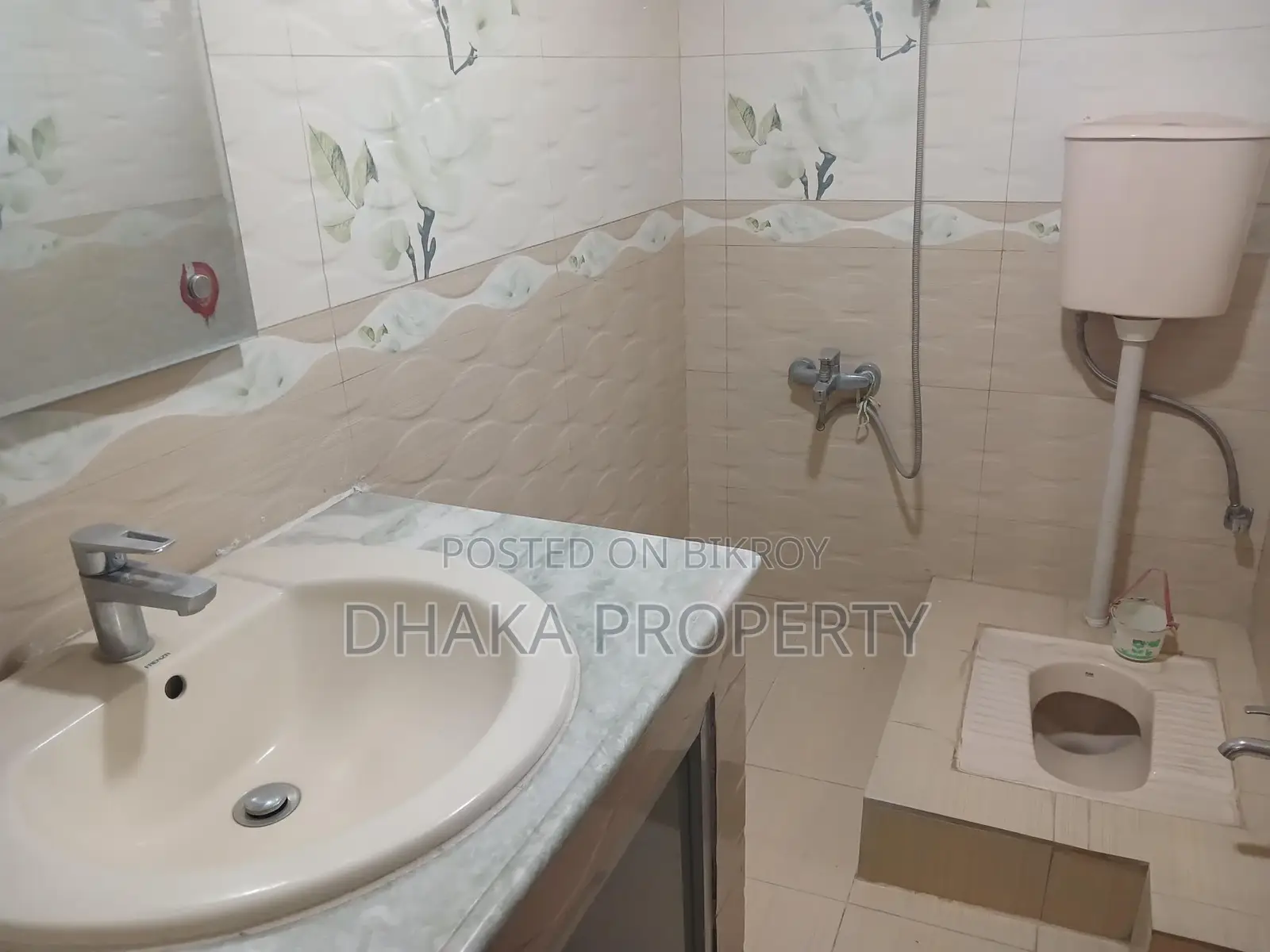 4 Bedroom Semi Furnished 2 Parking Flat Rent at Baridhara Diplomatic Zone