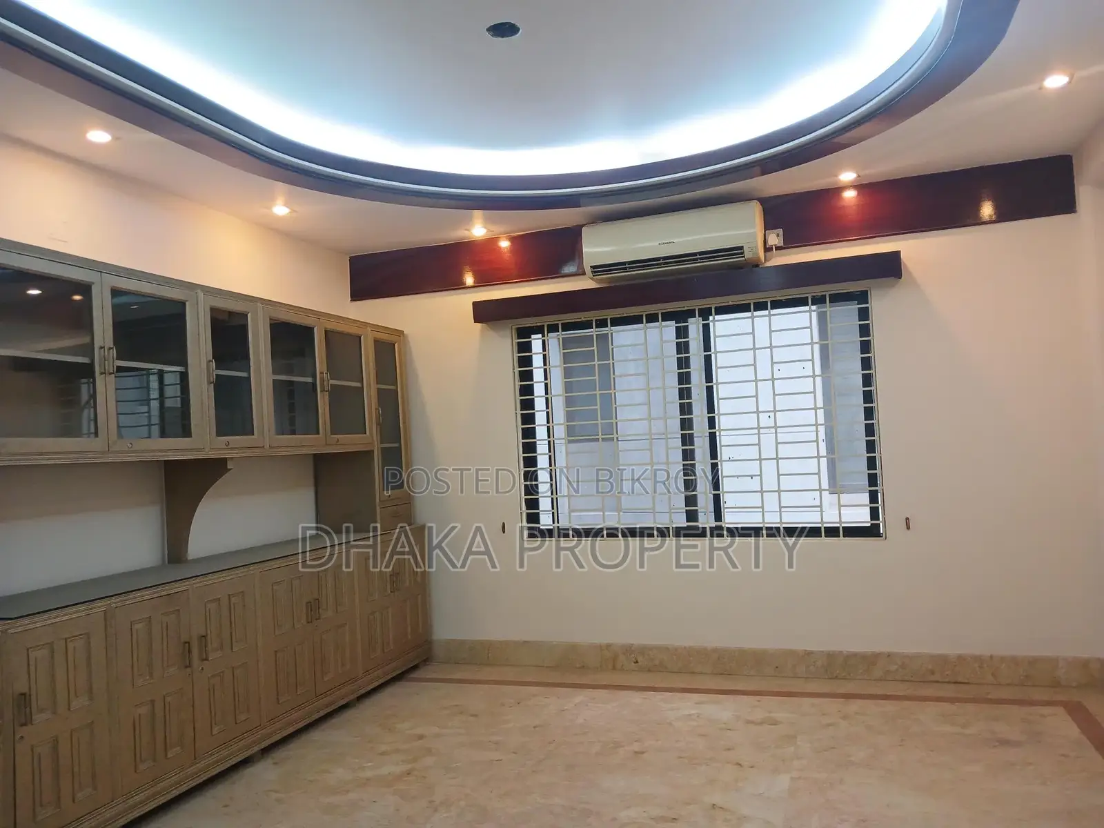 4 Bedroom Semi Furnished 2 Parking Flat Rent at Baridhara Diplomatic Zone