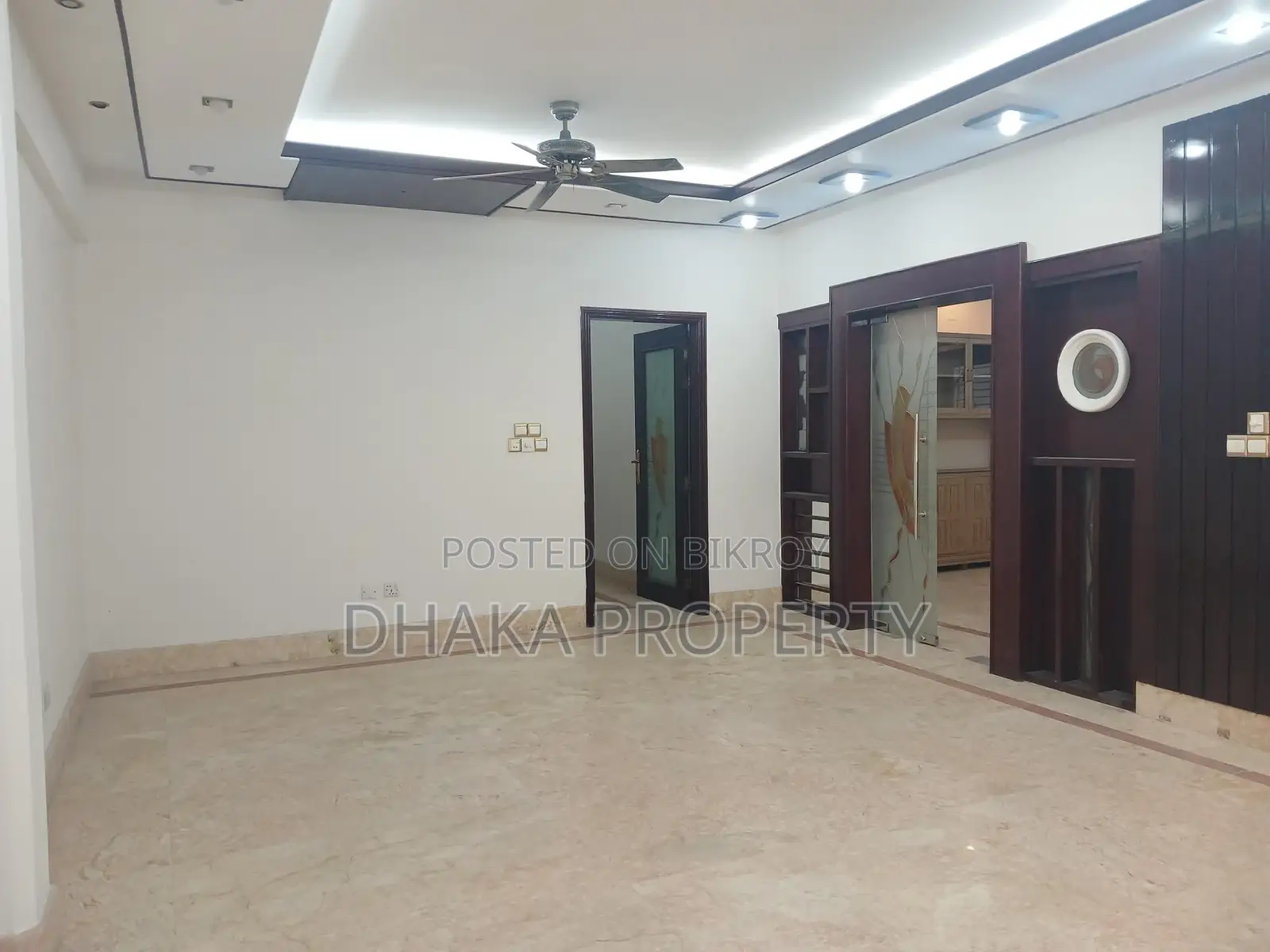 4 Bedroom Semi Furnished 2 Parking Flat Rent at Baridhara Diplomatic Zone