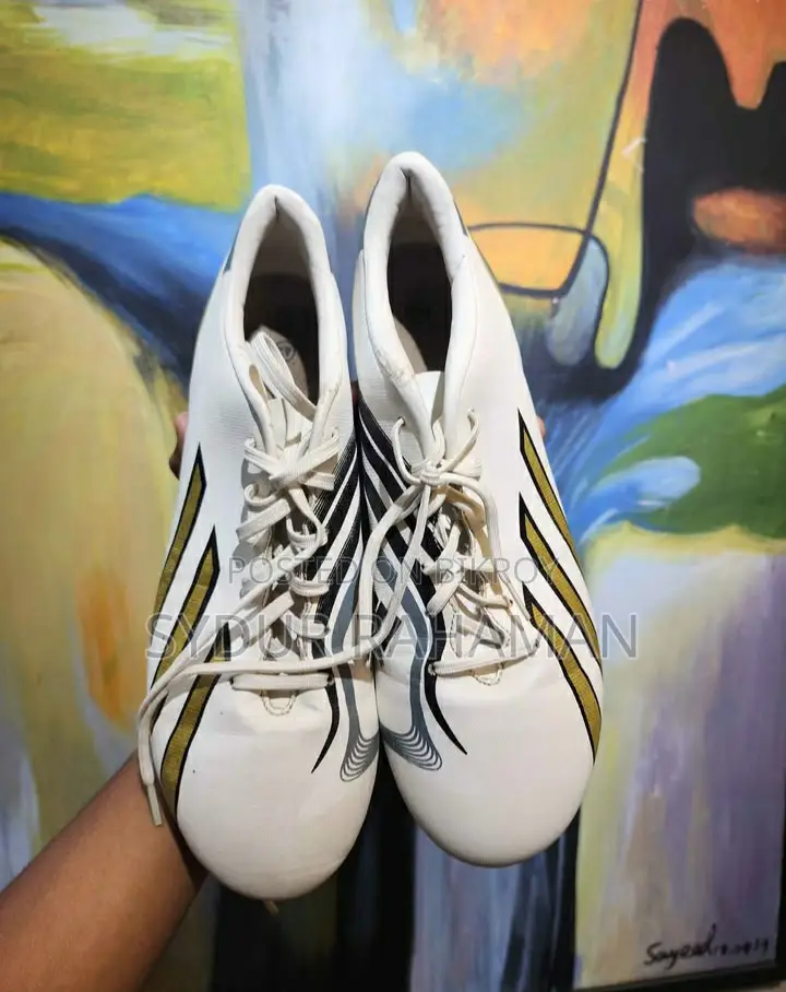 ফুটবল বুট