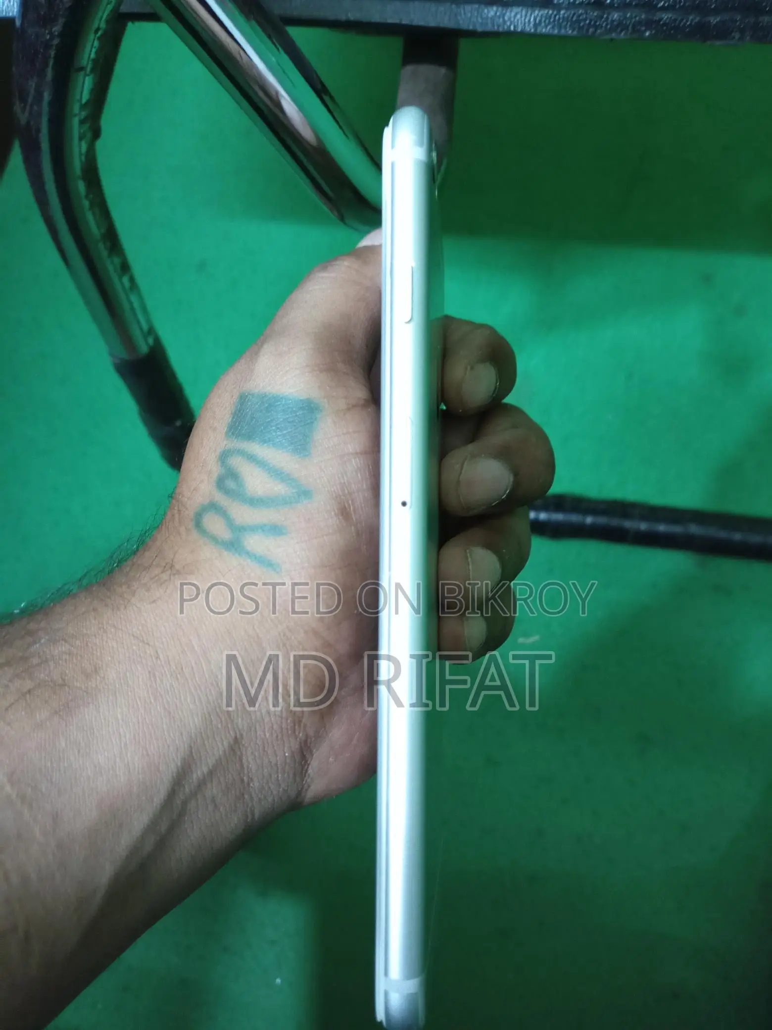 Apple iPhone 6S Plus . (Used)
