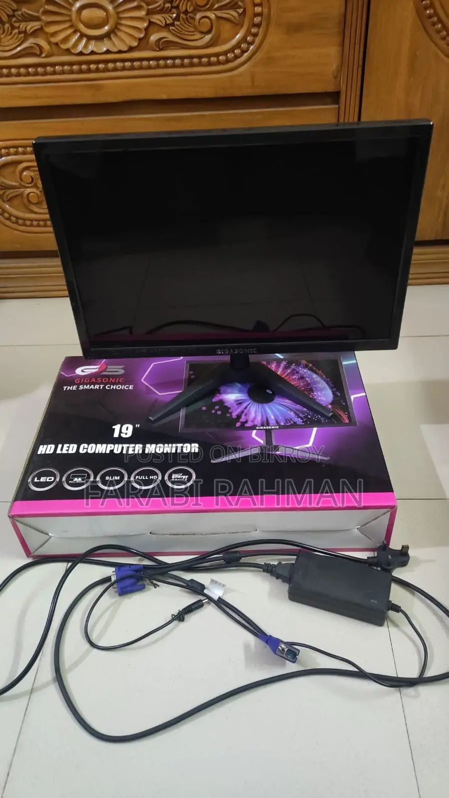 Gigasonic Rb-g19s-400c 19 Inch Hd Led Monitor