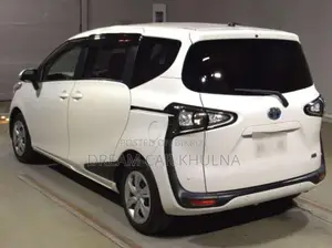 Toyota Sienta X Hybrid 7-Seater 2021