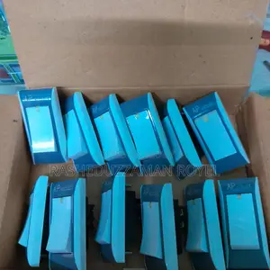 ব্র্যান্ড নিউ কিছু ইলেকট্রনিক্স প্রোডাক্ট