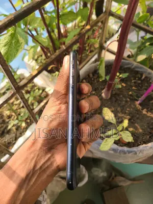 Apple iPhone XR 128gb (Used)