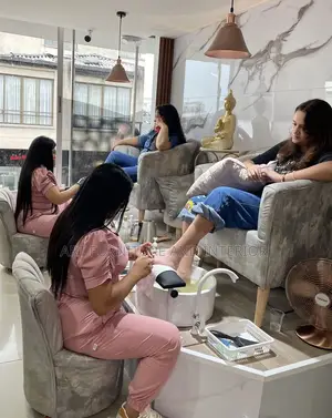 manicare & pedicure - 01