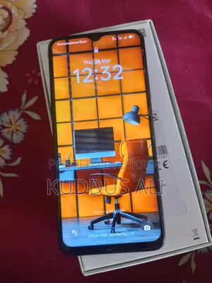 OPPO A18 . (Used)