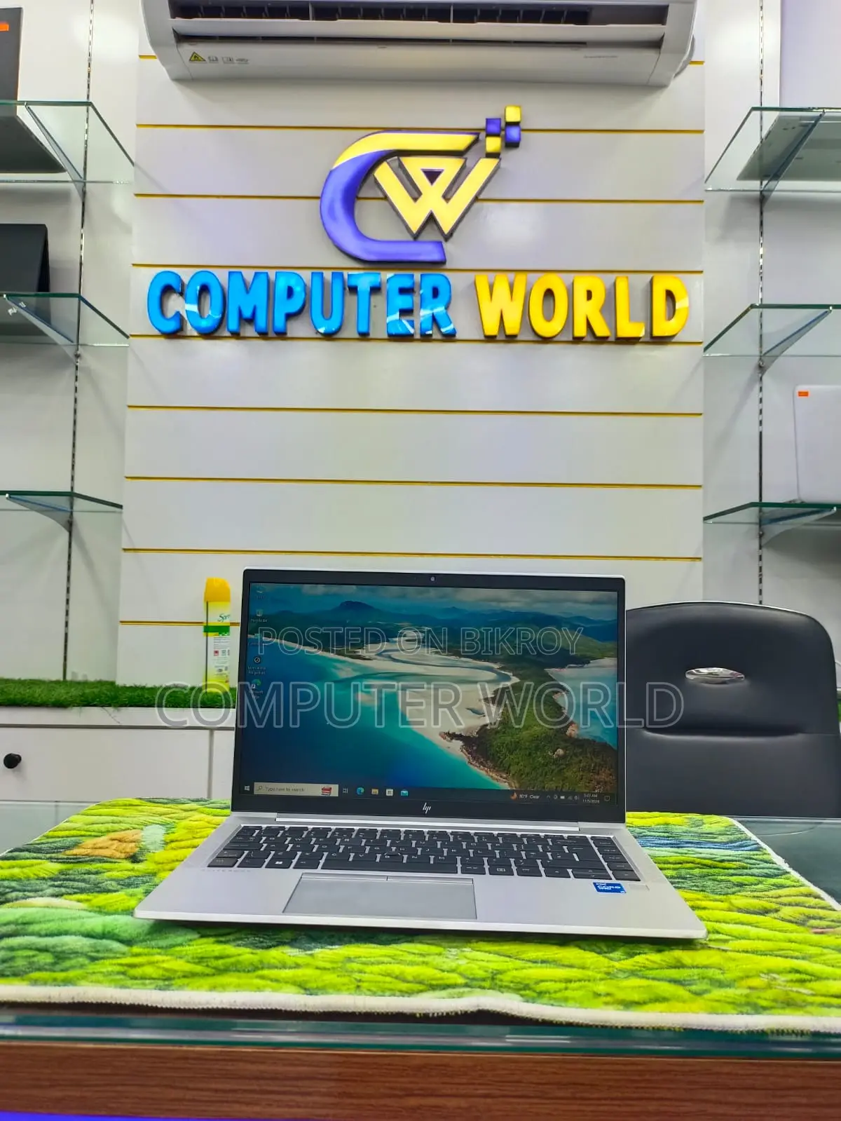 HP EliteBook 840 G9 / Intel Core i7-1265U Processor //