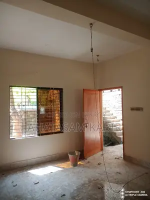 ইন্ডিভিজুয়াল হাউস টু-লেট