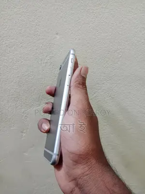 Apple iPhone 6S . (Used)