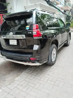 প্রডো ভাড়ার জন্য