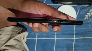 Samsung Galaxy S21 Ultra . (Used)