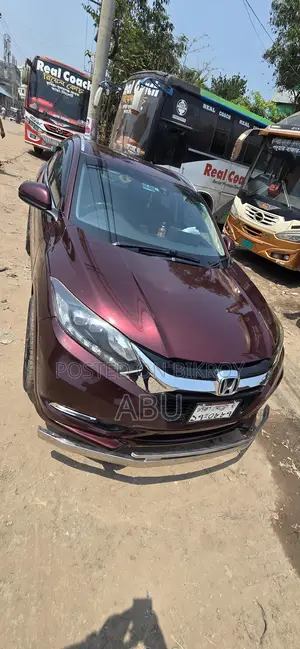 Honda Vezel 1.5 Four-Wheel Drive 2014 Maroon