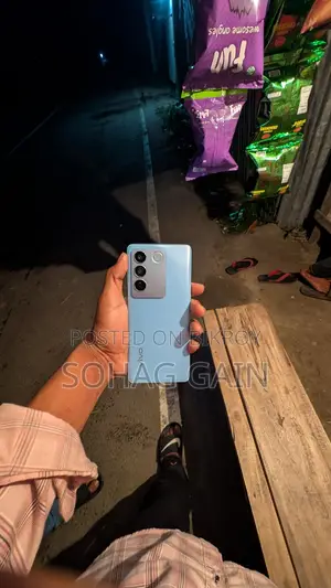 Vivo V27 (Used)