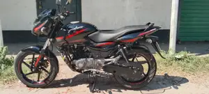 Bajaj Pulsar 150 . 2019