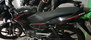 Bajaj Pulsar 150 . 2019