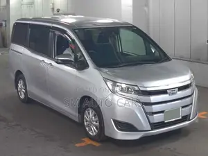 Toyota Noah Hybrid X Silver 2021