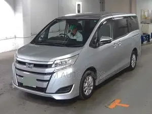 Toyota Noah Hybrid X Silver 2021