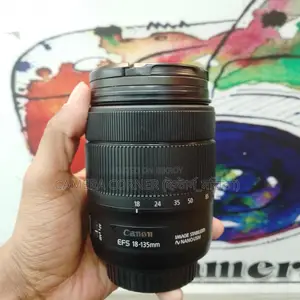 Canon 18-135mm f3.5 USM LENS