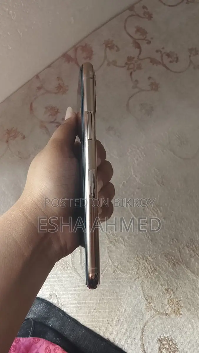 Apple iPhone 11 Pro . (Used)